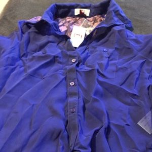 LEI JUNIORS BUTTON DOWN PURPLE CROP TOP with ACCENT LACE on BACK SIZE 3/5 NWT